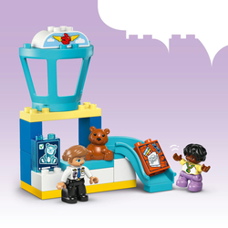 LEGO® DUPLO® 10443 Poprvé na letišti
