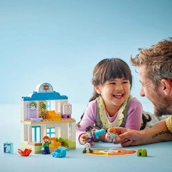 LEGO® DUPLO® - Disney 10449 První návštěva u lékaře
