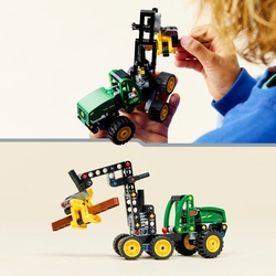 LEGO® Technic 42218 Kombajn John Deere 1470H