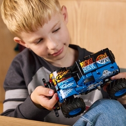 LEGO® Technic 42219 Monster Jam™ Grave Digger™ Oheň a led