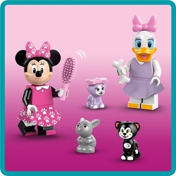 LEGO® | Disney 43274 Minnie a hotel pro domácí mazlíčky