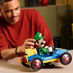 LEGO® Mario Kart™ 72050 – Luigi a Mach 8