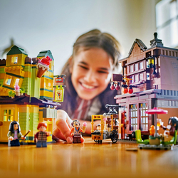 LEGO® Harry Potter™ 76452 Prvotřídní potřeby pro famfrpa´l a zmrzlinářství