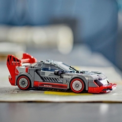 LEGO® Speed Champions 76921 Závodní auto Audi S1 e-tron quattro
