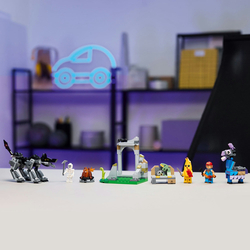 LEGO® Fortnite® 77075 Peely a Sparkplug a jejich tábořiště