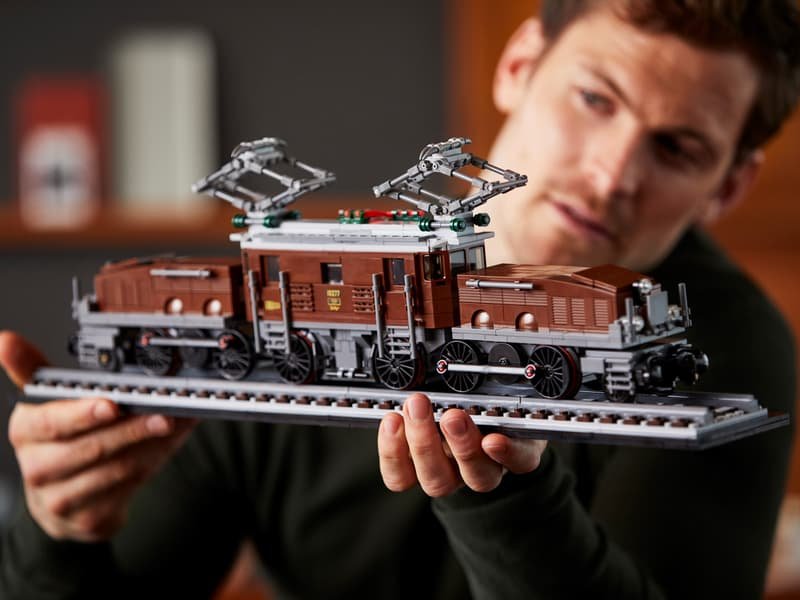 LEGO® Creator Expert 10277 Lokomotiva Krokodýl

