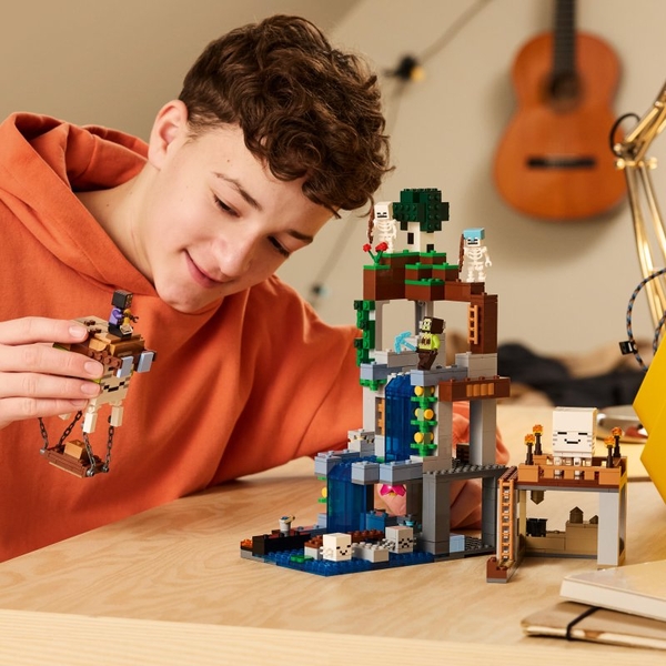 LEGO® Minecraft® 21597 Ďasí základna