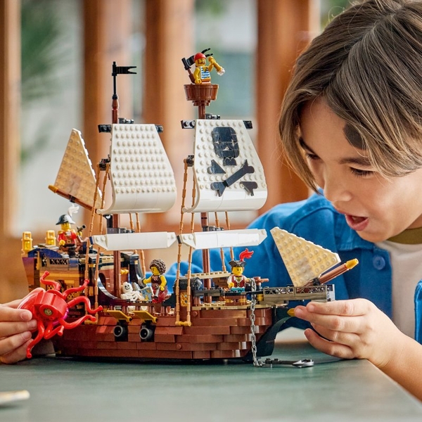 LEGO® Creator 3 v 1 31387 Kultovní pirátská loď