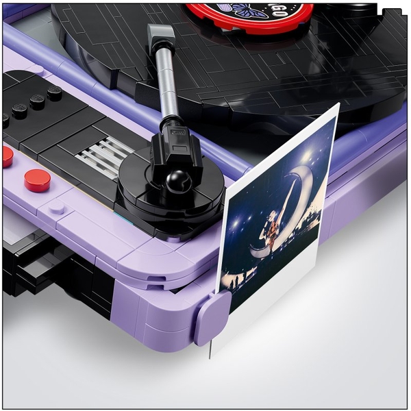 
LEGO® Editions 43029 Olivia Rodrigo: Koncert za svitu měsíce