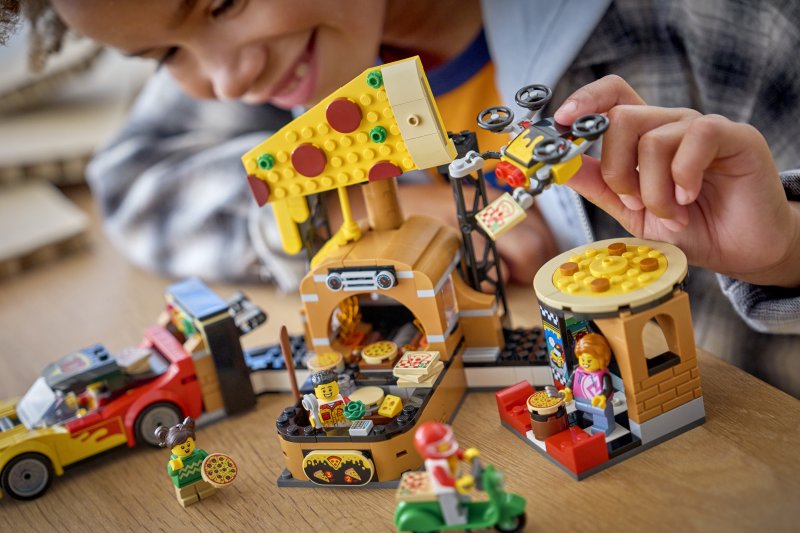 LEGO® City 60496 Rozvoz pizzy a vozidla